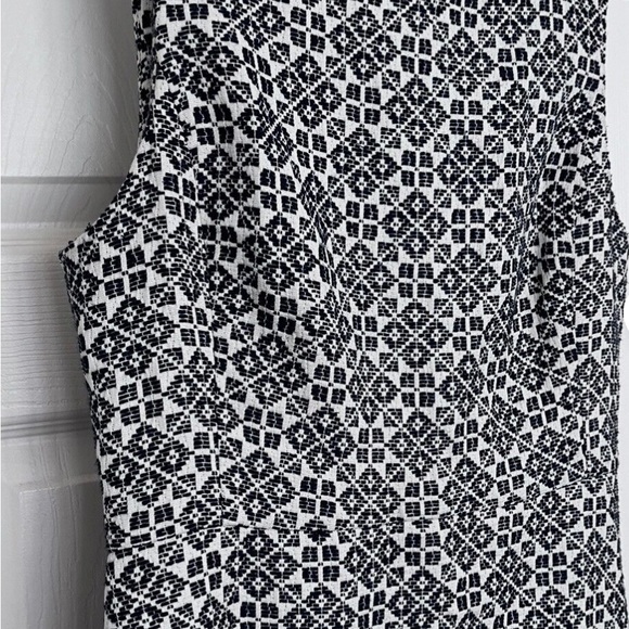 Excellent condition Tory Burch size 6 woven dress - Picture 6 of 10